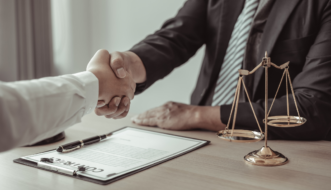 Post de marketing digital moderno azul laranja e branco (1080 x 640 px) (3)